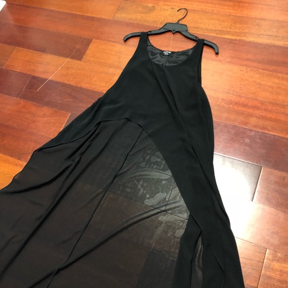 Bebe High-Low Crop Top - Picture 2 of 6